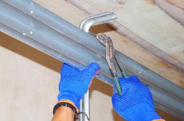 Enhance Your Home's Appeal A Guide to Choosing the Right Garage Door