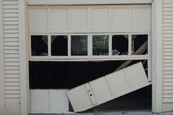 Broken Garage Door Repair Services in OKC by total door solutions (2)